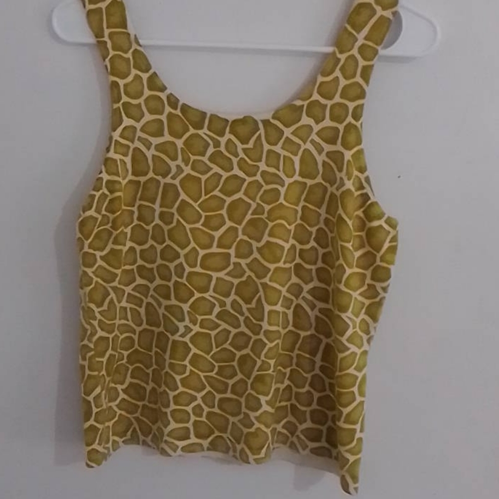 IRKA tank top.